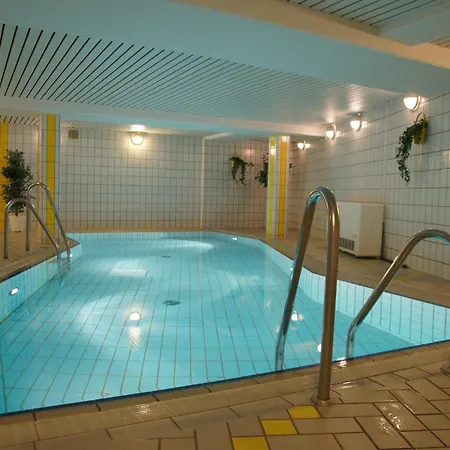 Residenz Meeresbrandung 44 , Studiowohnug Mit Tv,komfortbett,einbaukueche, Geschirrspueler, Suedterrasse Mit Strandkorb, Schwimmbad, Sauna Und Tiefgarage, Wlan ! דירה